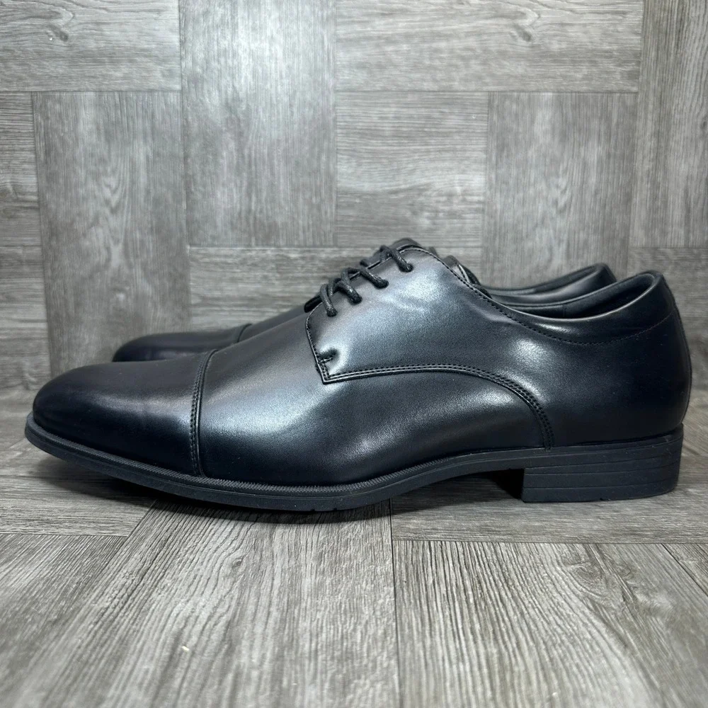 Van Heusen Dress Shoes Mens Size 10 Black Cap Toe Derby Memory Foam Flex NEW